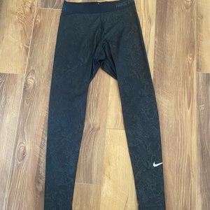 Nike Pro Leggings - SnakeSkin Print